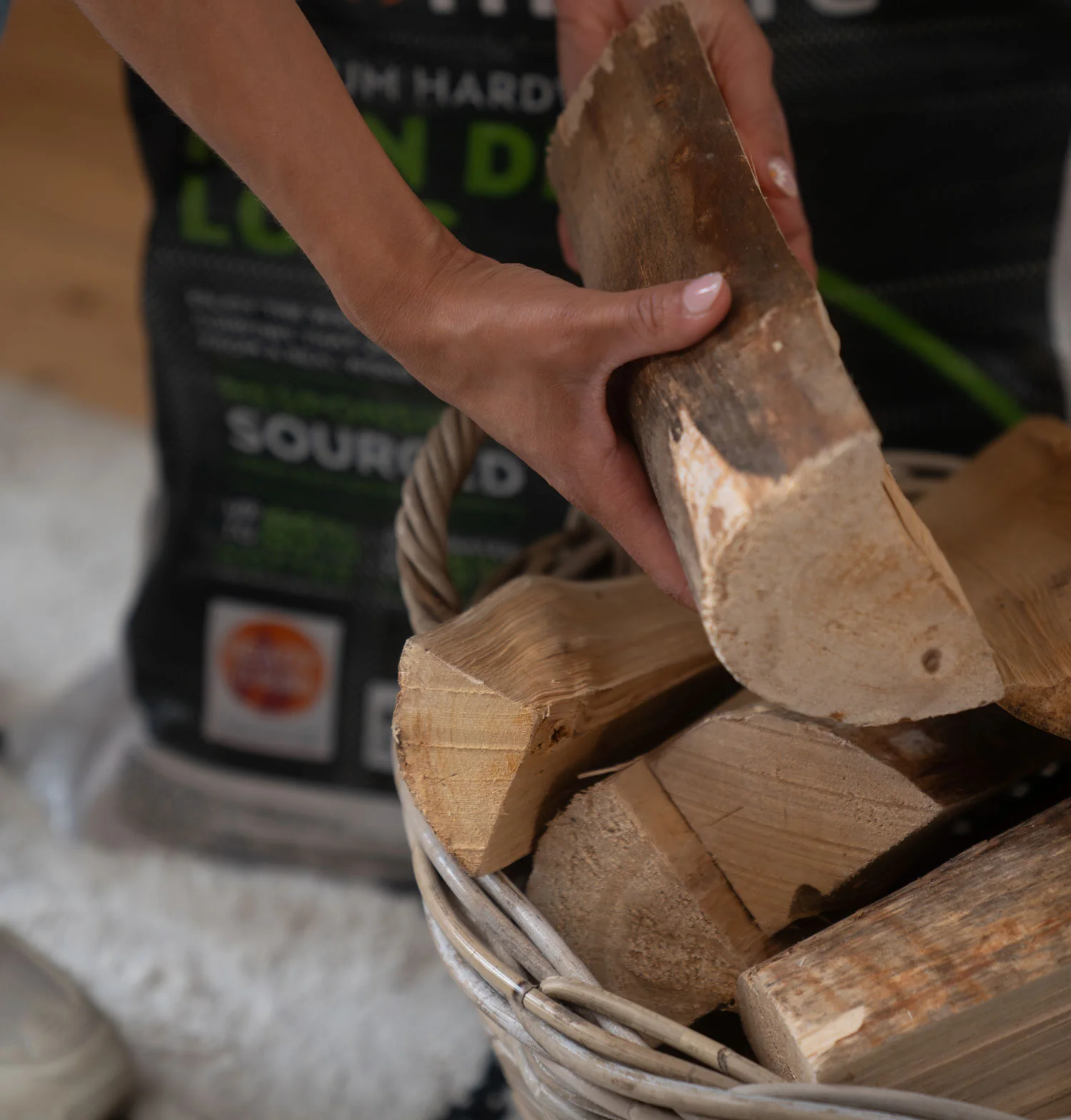 Kiln Dried Logs - 10 Handy Bags - Image 4